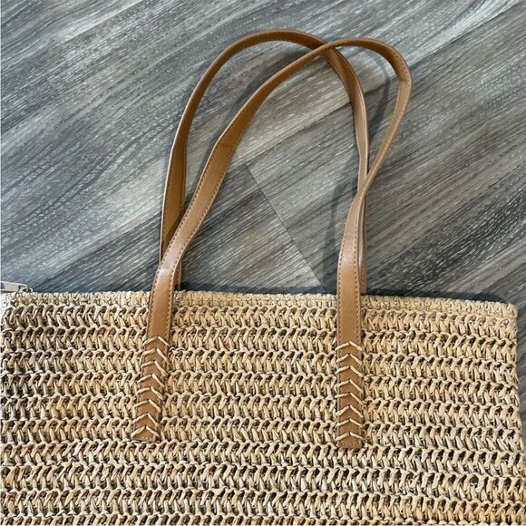 Straw Tote - Picture 2 of 4